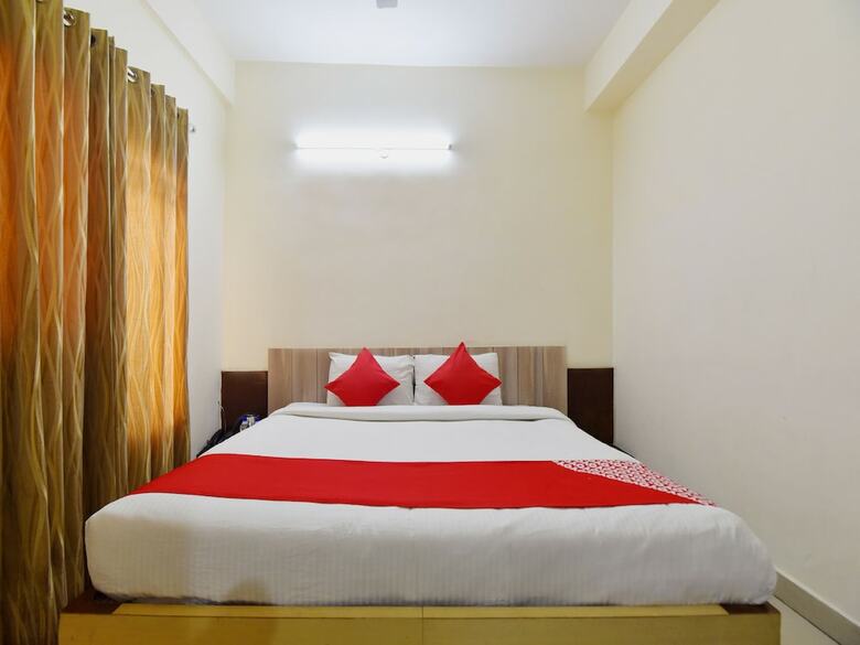Oyo 28322 Hotel Paradise