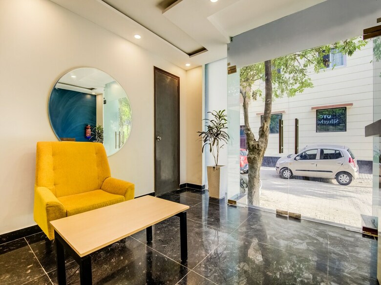 Hotel Silverkey Executive Stays 19653 Star Mall