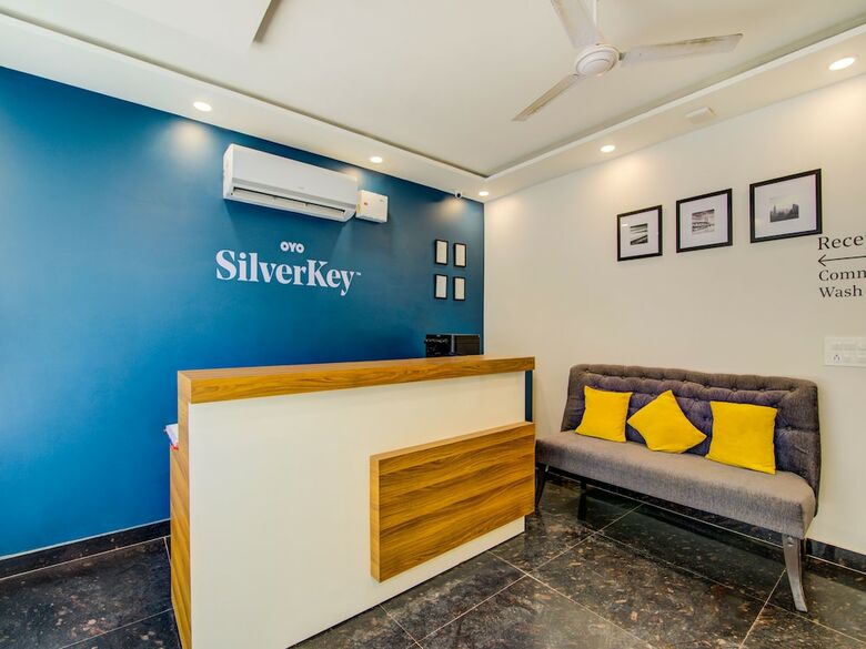 Hotel Silverkey Executive Stays 19653 Star Mall