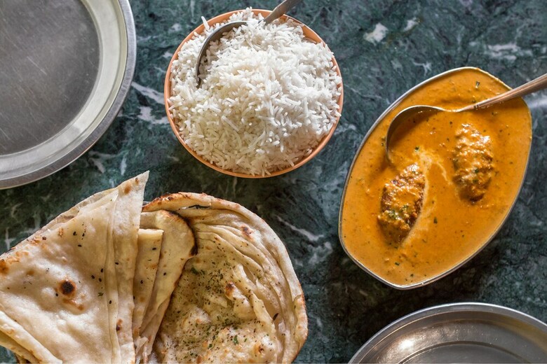 Hotel Collection O 30095 Nauroji Nagar Marg