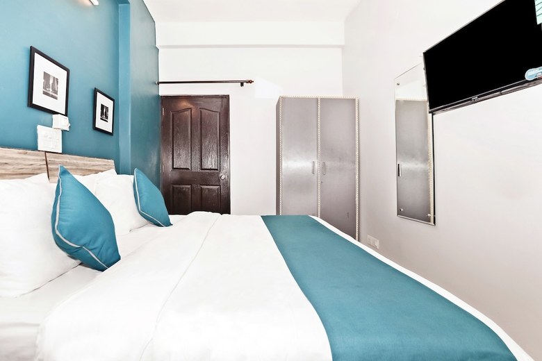 Hotel Silverkey Executive Stays 30271 Shoprix Mall Sector 61