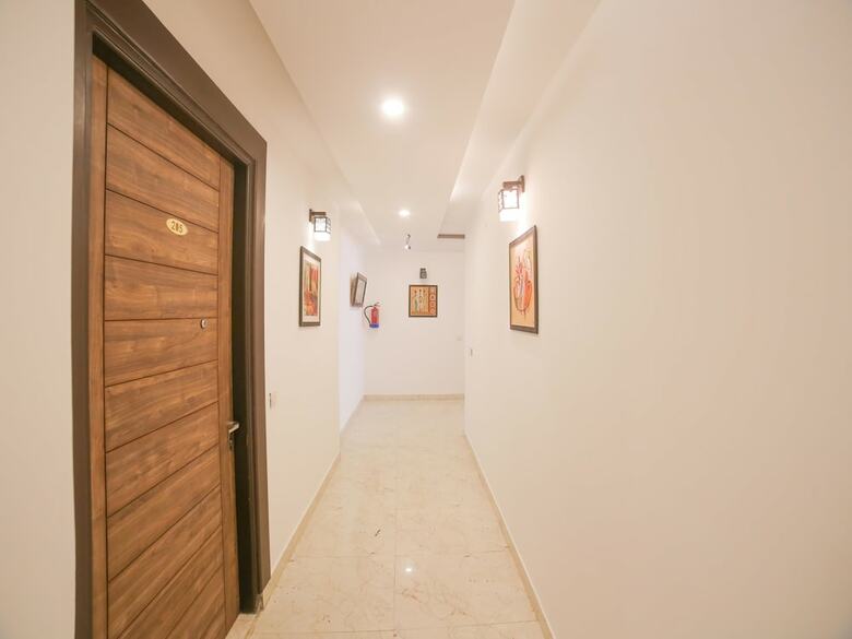 Hotel Collection O 30076 Main Chhatarpur Road Asola