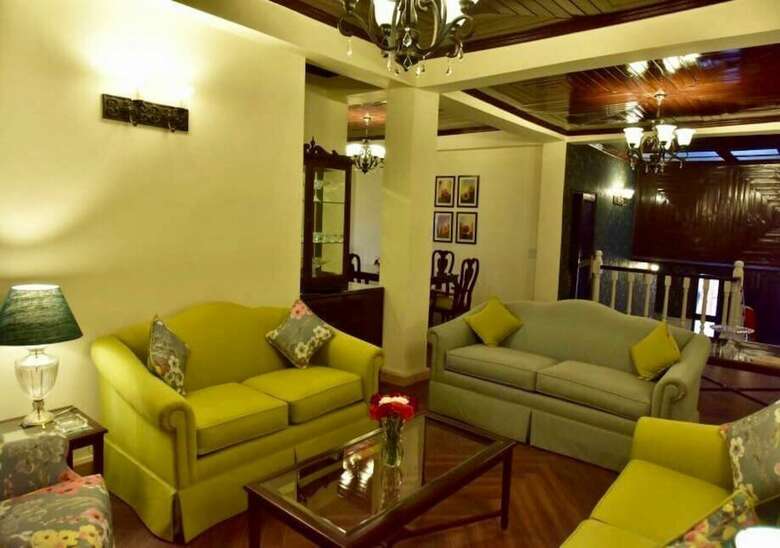 Hotel Adb Rooms The Oak Tree House