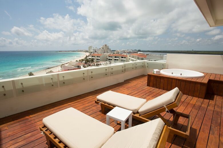 Hotel Now Emerald Cancun - All Inclusive