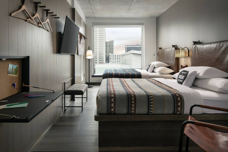 Hotel Moxy Louisville Downtown