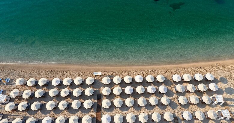 Lichnos Beach Hotel & Suites