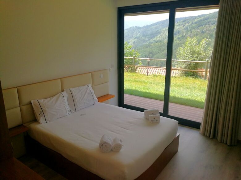 Hotel Dobau Village