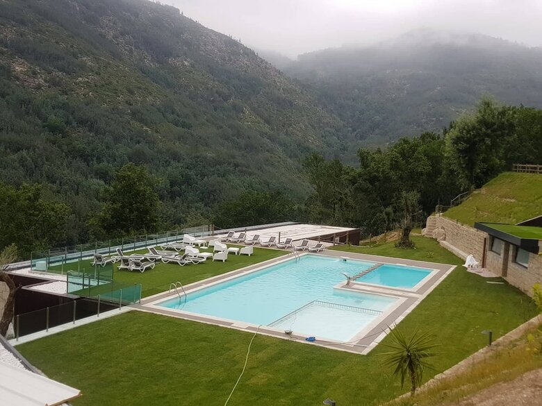Hotel Dobau Village