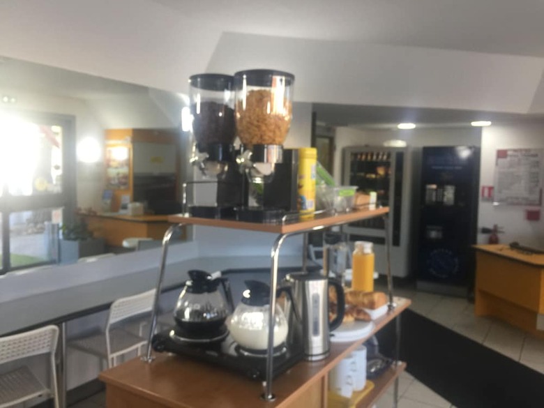 Hotel Thania