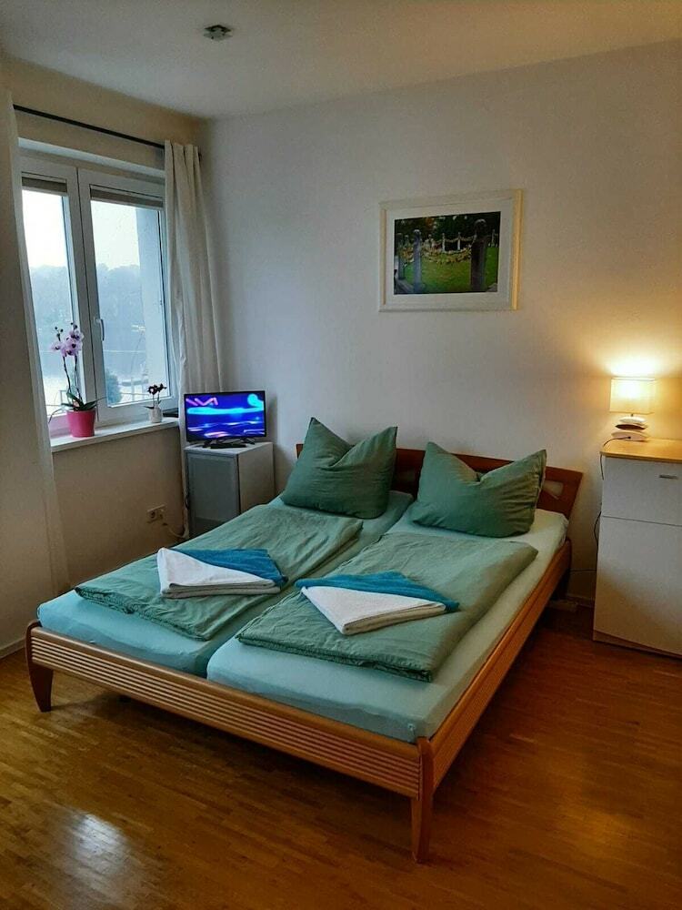 Hotel Pension Am Lehnitzsee