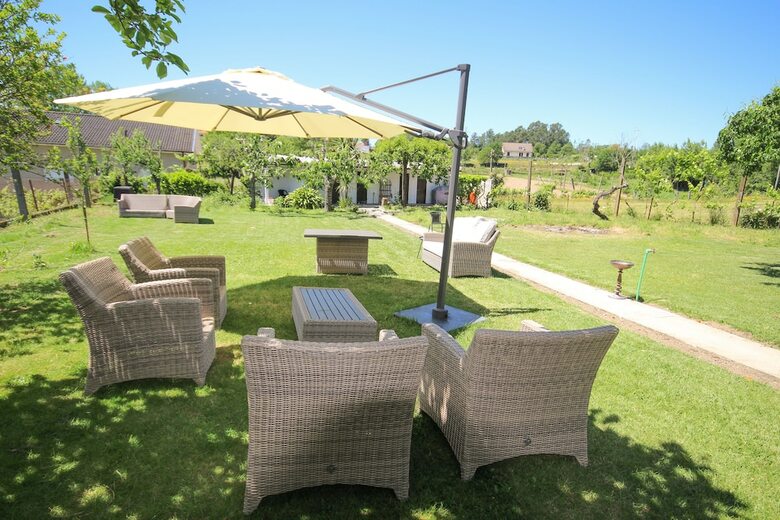 Villa Branca Barreiros Bed & Breakfast