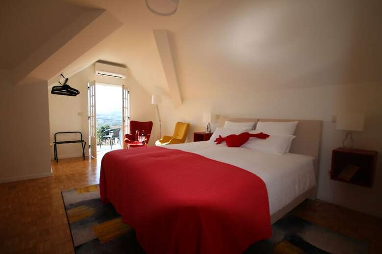 Villa Branca Barreiros Bed & Breakfast