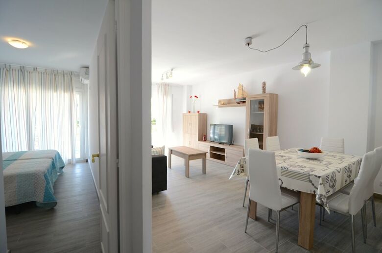 Apartamentos Rocamaura III