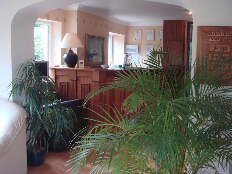Hotel Manian Lodge