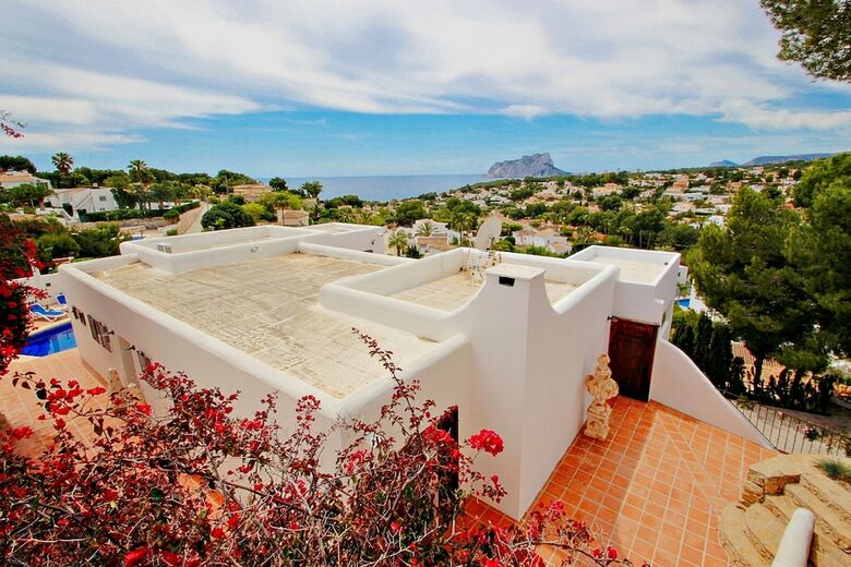 Argentario - Sea View Villa With Private Pool In Benissa