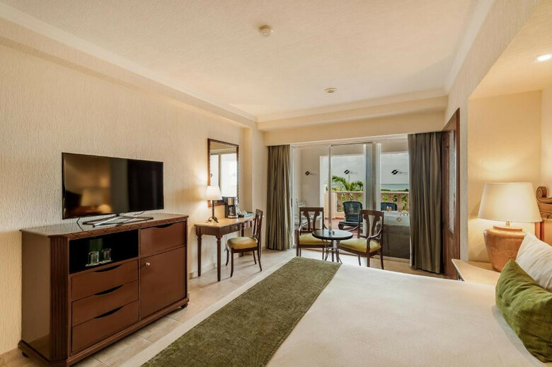 Hotel Gr Solaris Cancun All Inclusive