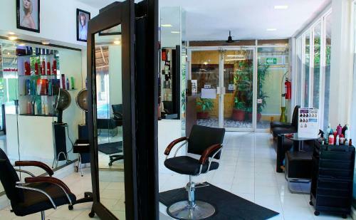Hotel Xbalamqu� Resort & Spa