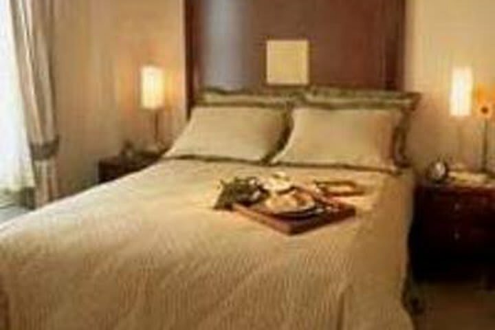 Hotel Lawrence Downtown Dallas