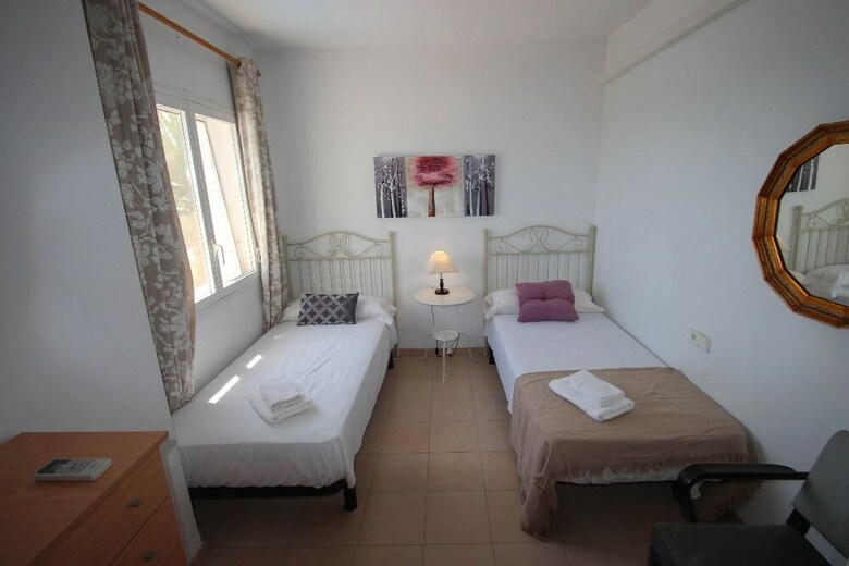 Celia - Oceanfront Villa In Costa Blanca