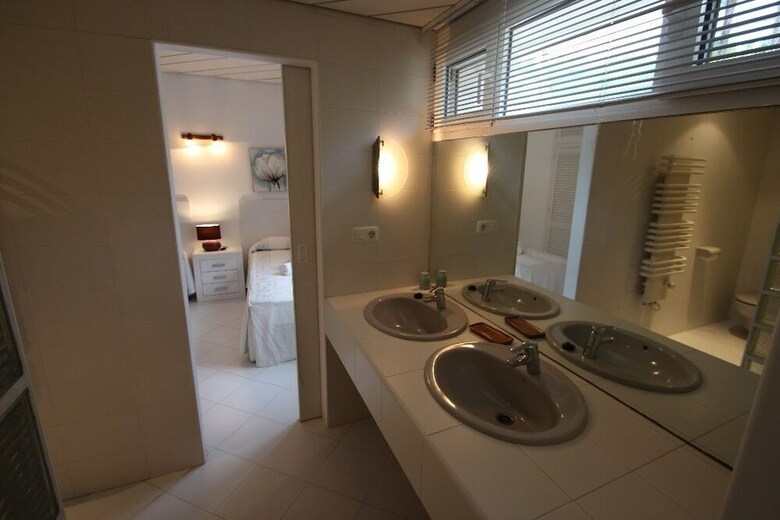 Rosario - Modern, Well-equipped Villa With Private Pool