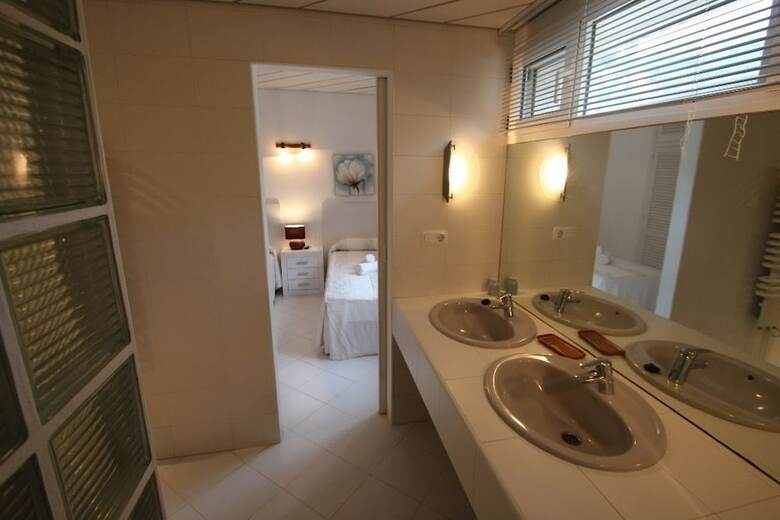 Rosario - Modern, Well-equipped Villa With Private Pool