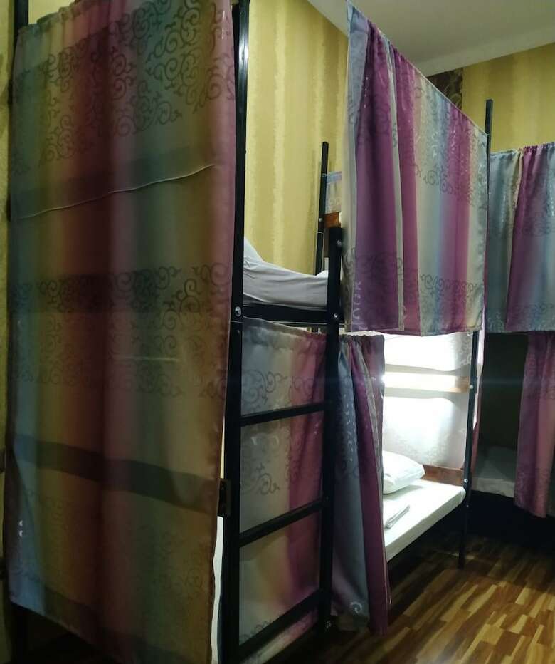 Hostal Hostel House
