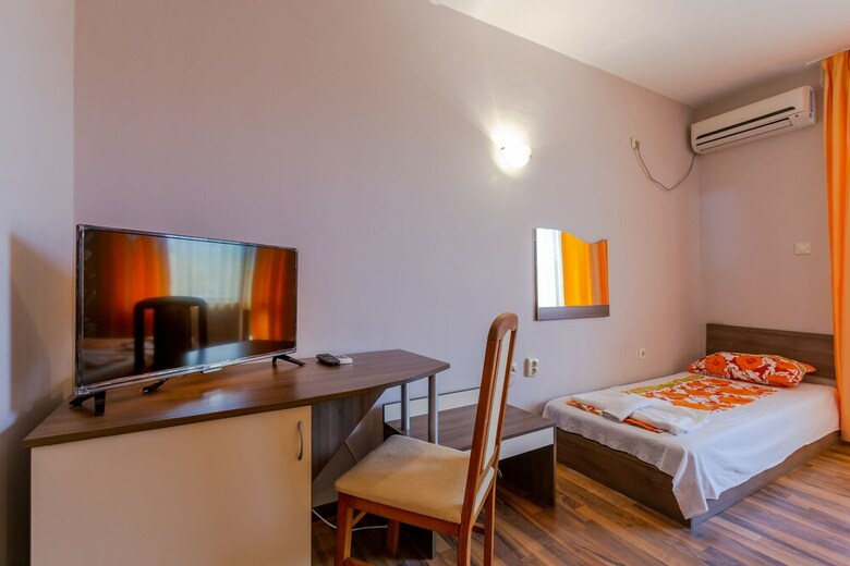 Apartamentos Double Room In Dafinka Guest House
