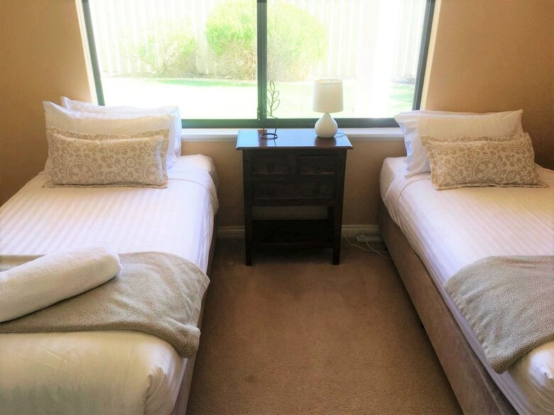 Rancho Relaxo Three Bedroom House! Fabulous Value!