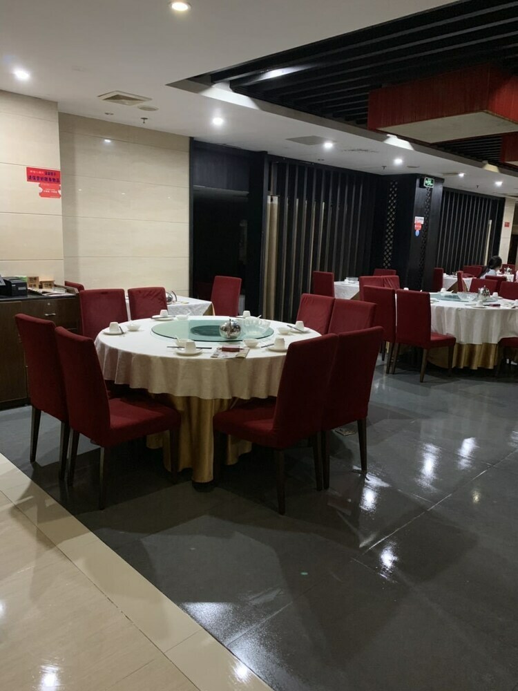 Lifu Hotel Qu Zhuang Branch