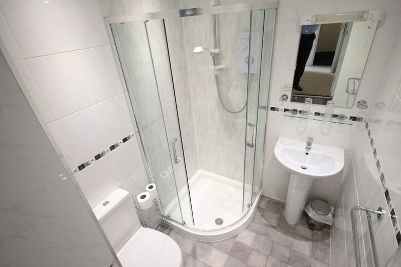 Coombe Court Hotel