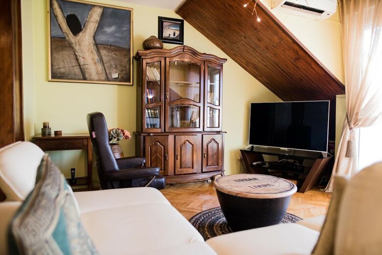 Apartment Dora In Center Of Split