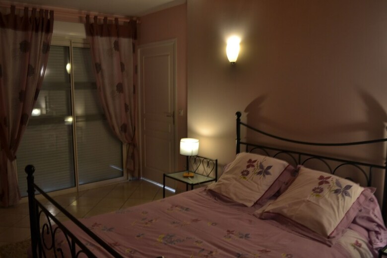 G�te De P�che En Mayenne 8 Pers