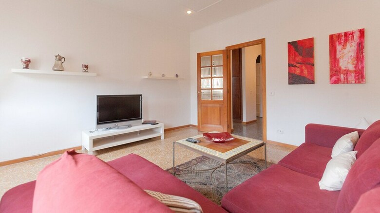 Rental In Rome Pateras Balcony Apartment