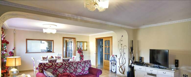 Villa Chalet Con Piscina Interior Y Sauna