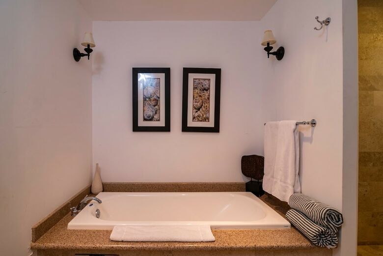 Paraiso Del Mar Resort A104 3 Bed By Casago