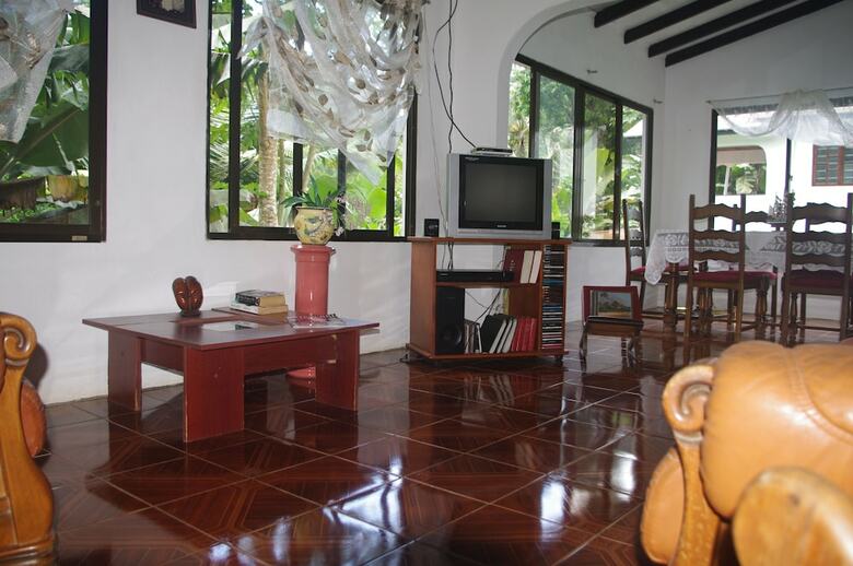 Hotel Papaya Guesthouse