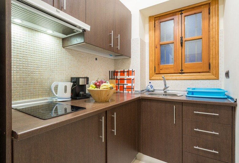 Apartamentos Ahro Suite Carreteria 15
