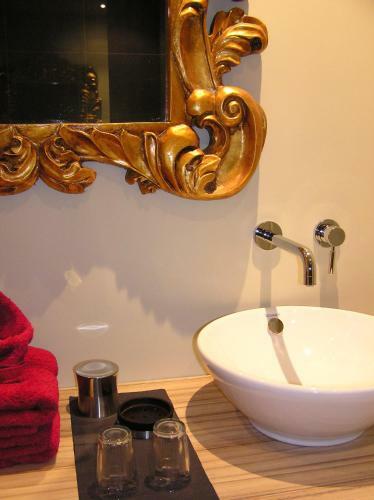 Hostal Domaine De L'isle Basse