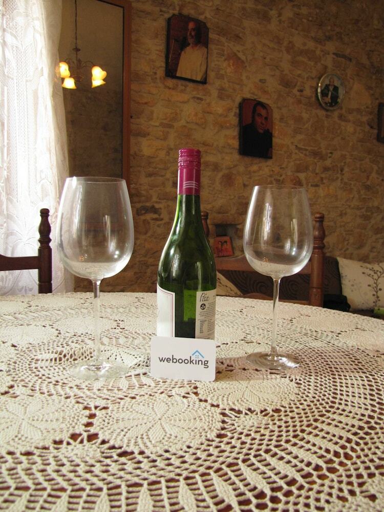 Apartamentos Panagiota Stone House