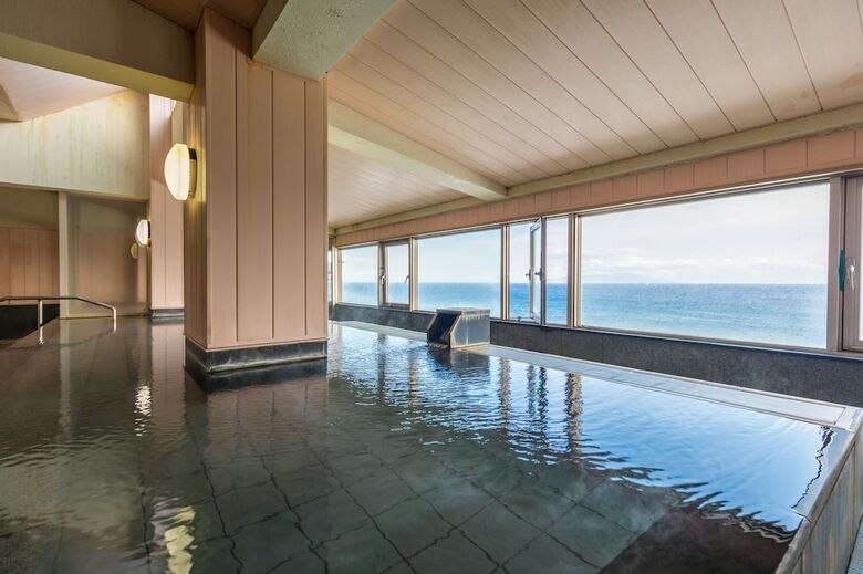 Oceanfront Minamiatagawa Shiosaikan