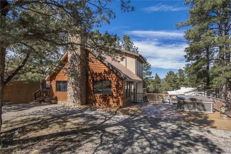 Elk Mountain House - Four Bedroom Cabin