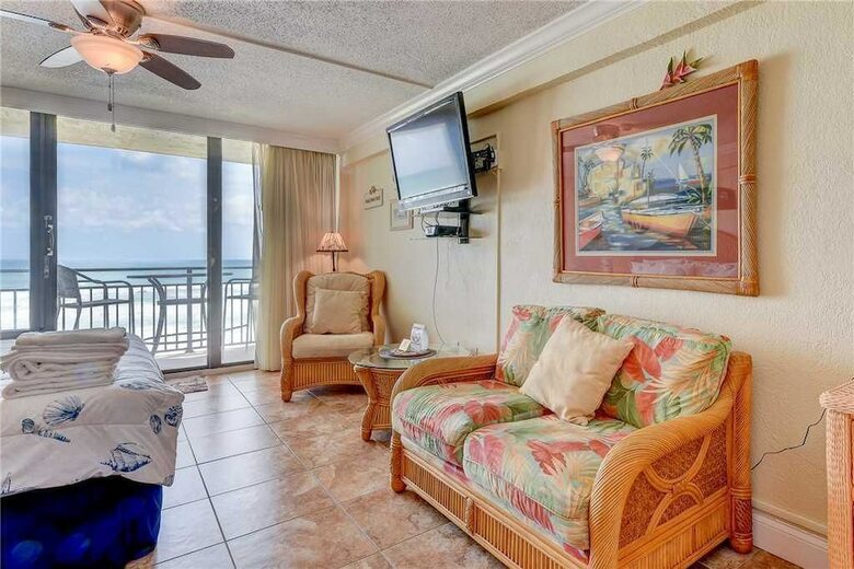 Hawaiian Inn 238 - Studio Condo