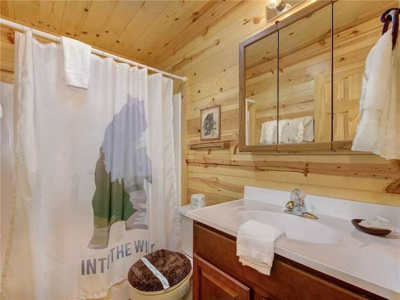 Knotty By Nature - Three Bedroom Cabin