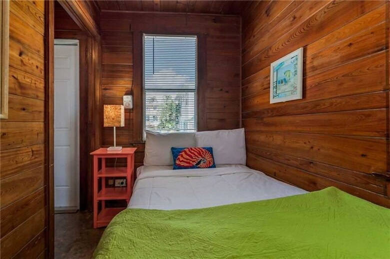 Seahorse Cottage 3 - Two Bedroom Cottage