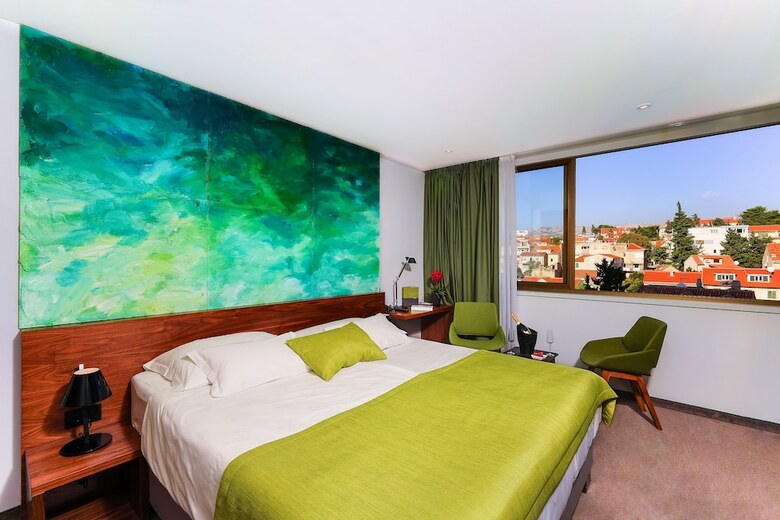 Hotel Horizon Luxury Suites