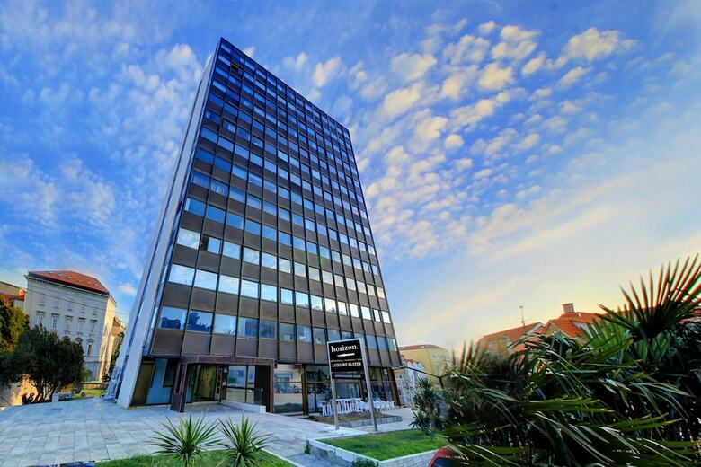 Hotel Horizon Luxury Suites
