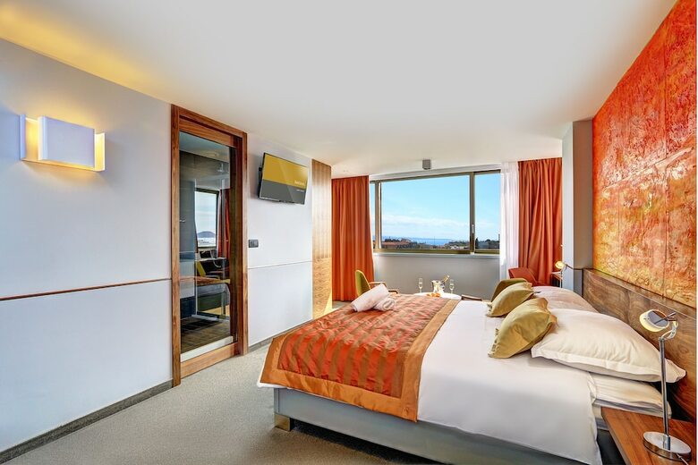 Hotel Horizon Luxury Suites