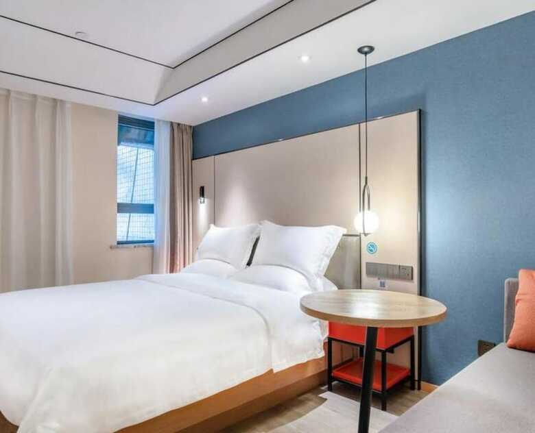 Vyluk Hotel Chongqing Light Rail Station