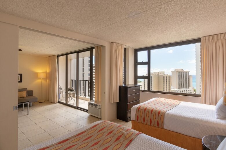 Waikiki Banyan By Koko Resorts