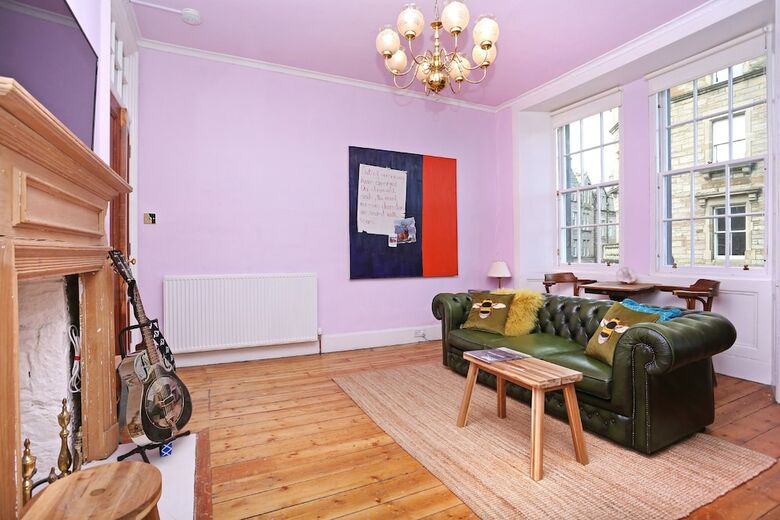 Old Town Gem - Apartment With Great City Views